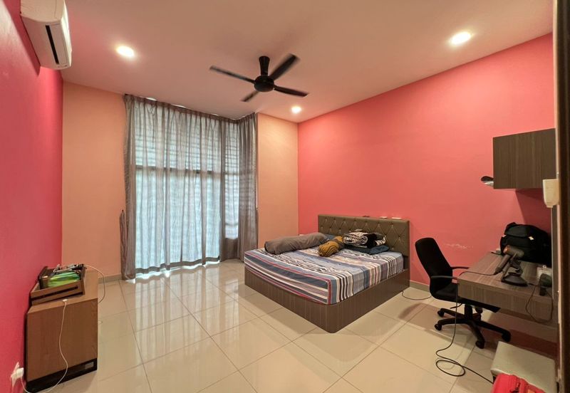 Austin Residence @Taman Mount Austin