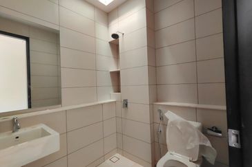 Senibong Cove Waterway Residences