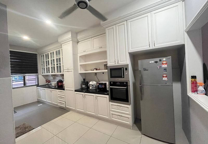 Jalan Serindit Utama