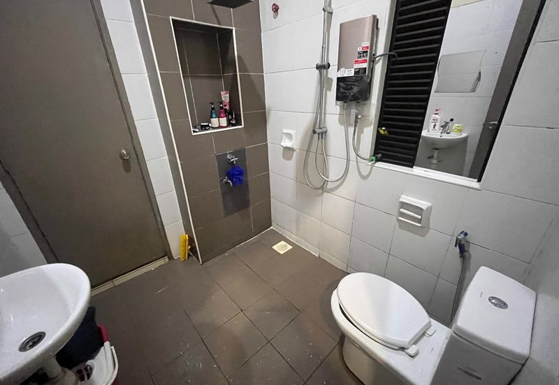 Jalan Serindit Utama