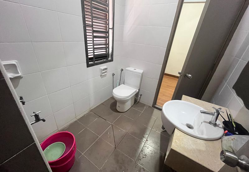 Jalan Serindit Utama