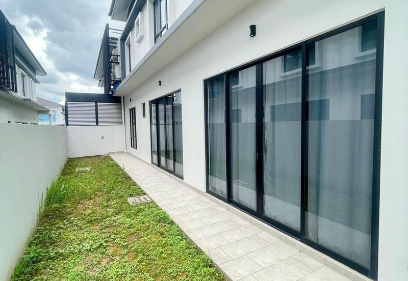 Austin Residence @Taman Mount Austin