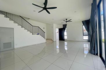 Austin Residence @Taman Mount Austin