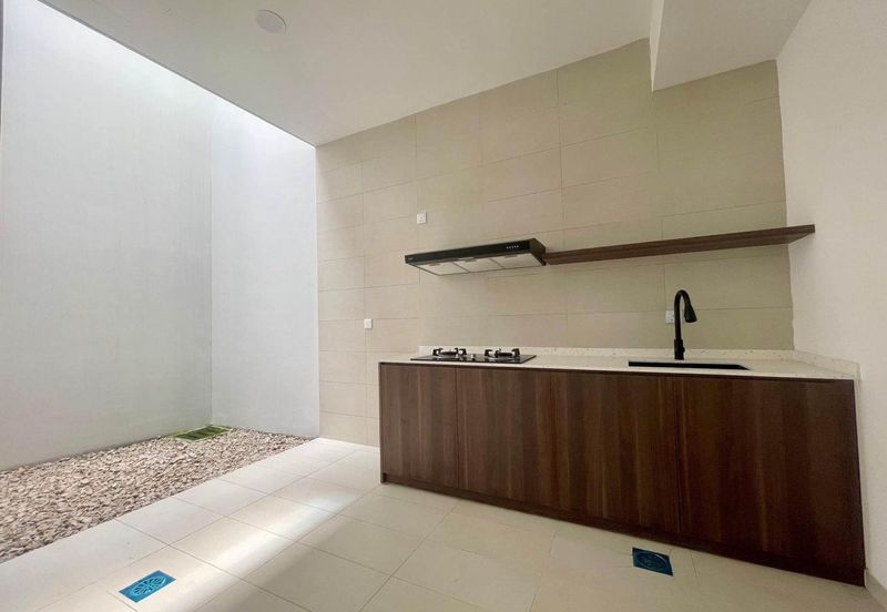 Austin Residence @Taman Mount Austin