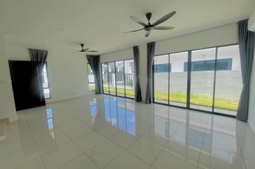 Austin Residence @Taman Mount Austin