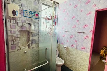 Seri Austin Luxury Apartment