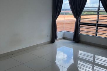 Seri Austin Luxury Apartment