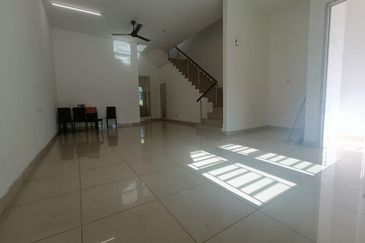 Austin Residence @Taman Mount Austin