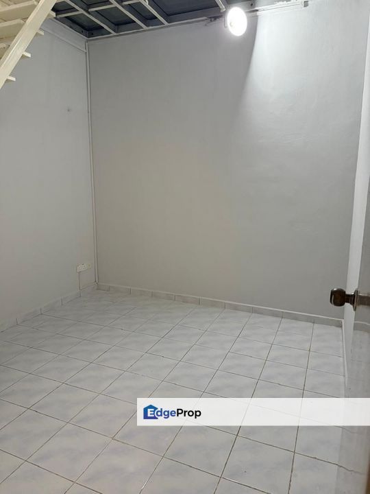 Taman Nusa Bestari 2, Skudai, Johor, 1 Storey House 22x75, Renovated, Back Extended, 3 Bedroom, Johor, Skudai