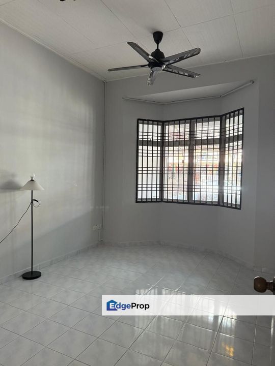 Taman Nusa Bestari 2, Skudai, Johor, 1 Storey House 22x75, Renovated, Back Extended, 3 Bedroom, Johor, Skudai