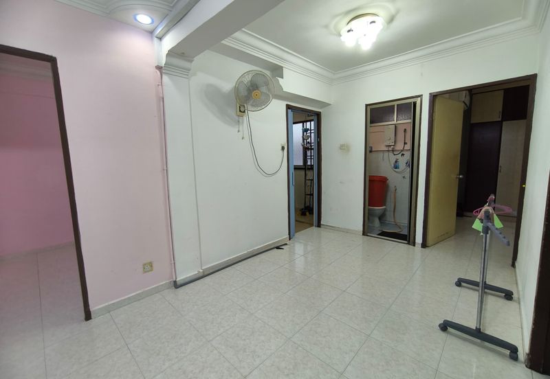 Sri Lanang Flat (Rumah Pangsa Sri Lanang)