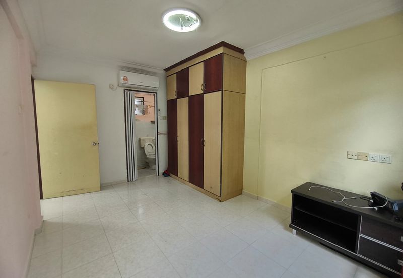 Sri Lanang Flat (Rumah Pangsa Sri Lanang)