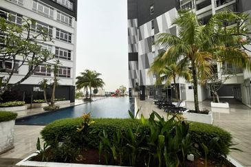 Midas Perling Apartment