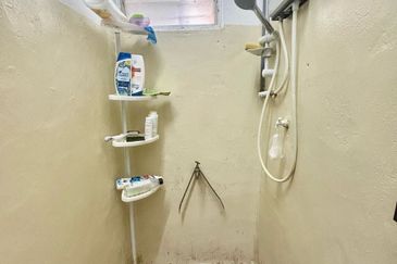 Taman Pulai Utama Flat