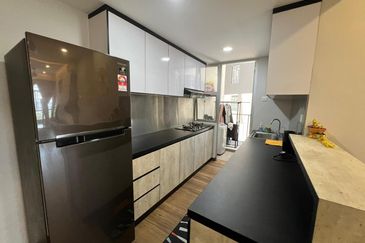 Midas Perling Apartment