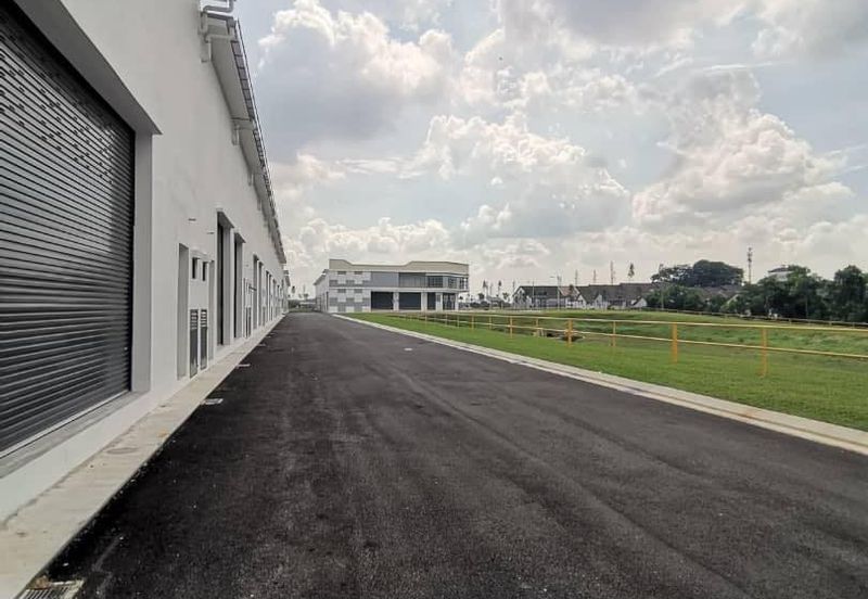 Selesa Jaya Factory Corner Lot For Rent