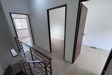 Pasir Gudang Low Cost House RM318k