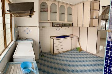 Flat Taman Ungku Tun Aminah