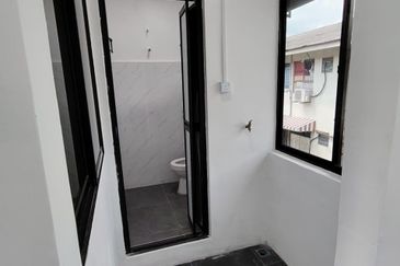 Flat Taman Ungku Tun Aminah