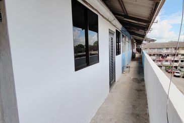 Flat Taman Ungku Tun Aminah