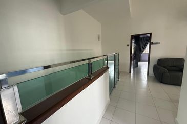 Horizon Hills Gateway Endlot For Rent