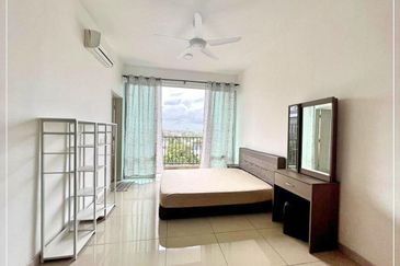 Dedaun Hijau (Greenfield Regency)