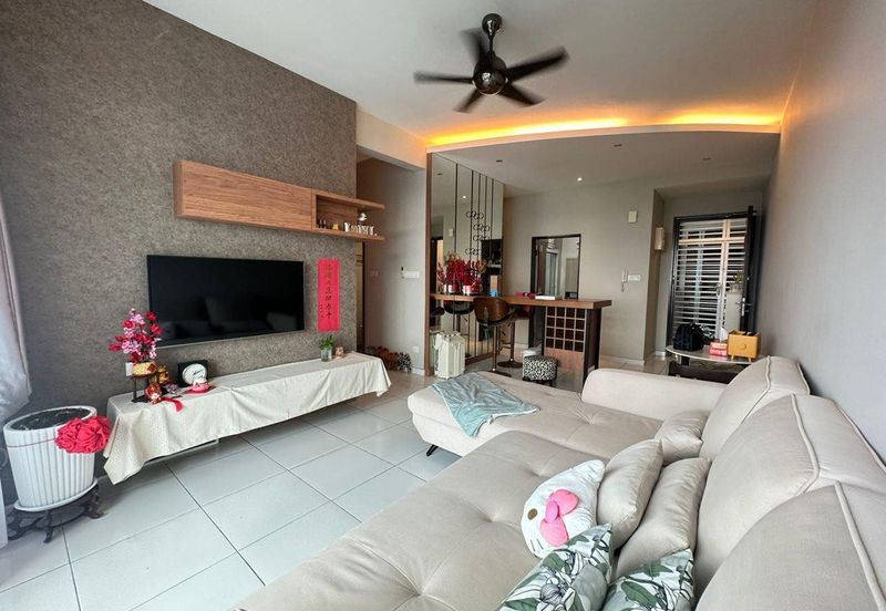 Setia Tropika Fully Furnished & Fully Renovated Near EDL Highway 