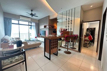 Setia Tropika Fully Furnished & Fully Renovated Near EDL Highway 