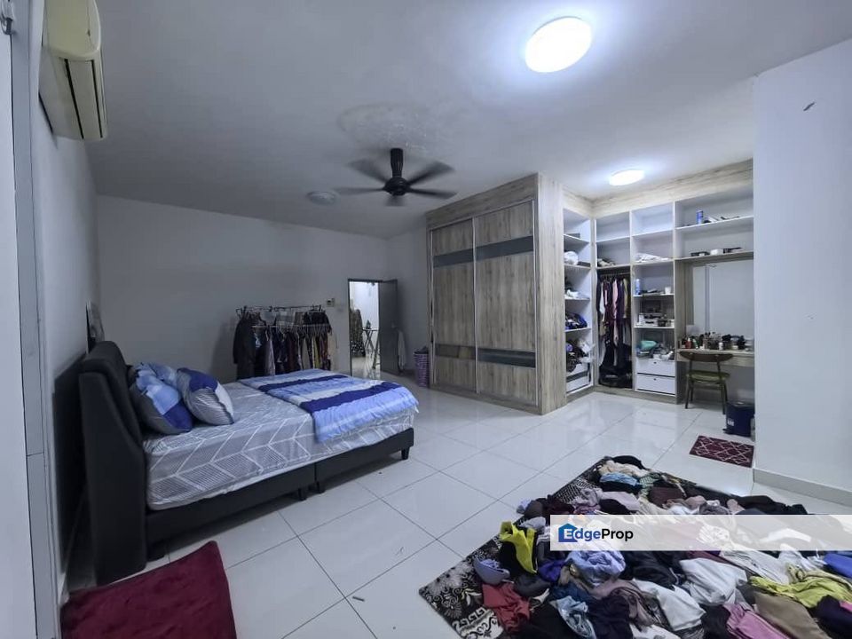 Mutiara Rini 真正“买了直接住”的好屋！ 🔥 已装修｜Gated & Guarded｜无遮挡视野 👉 Bumi Lot（可卖 Non-Bumi）｜家庭自住首选 🌟 WTS | FOR SALE 🌟 🏡 Rini Residence @ Mutiara Rini, Johor, Skudai