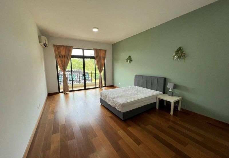 Taman Laguna Heights