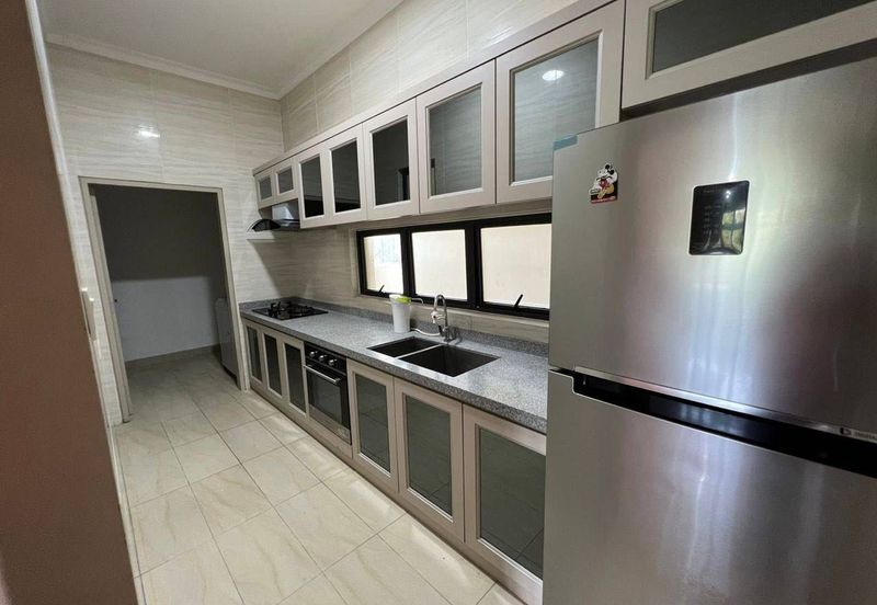 Taman Laguna Heights