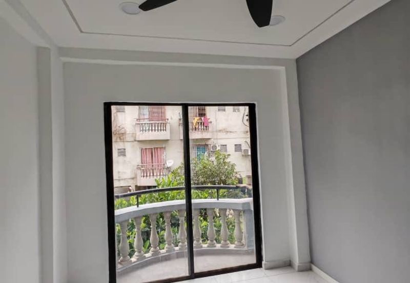 Perumahan Rakyat Lima Kedai