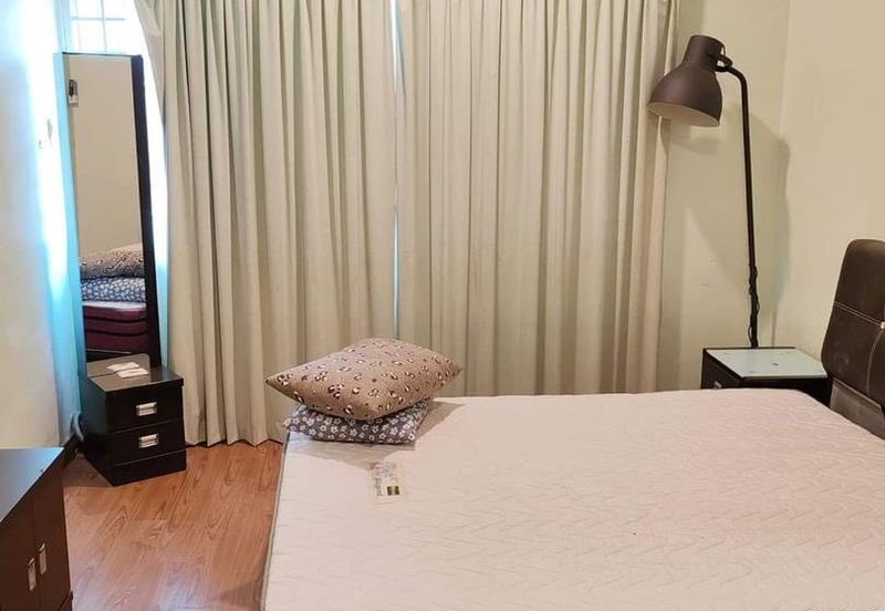 Taman Pelangi, Plentong