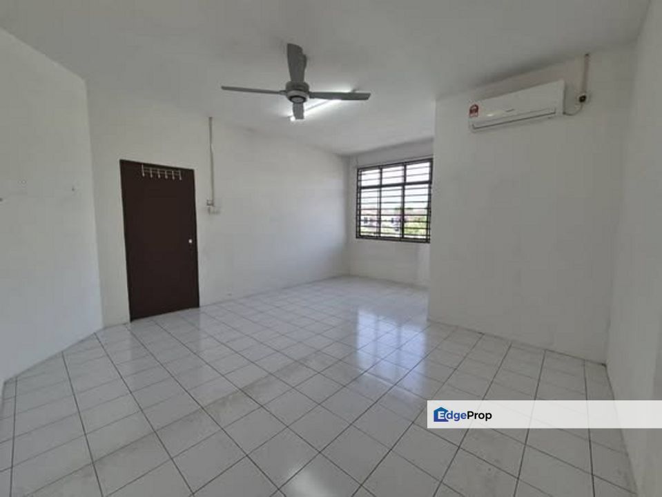 For Rent / WTL｜出租 ✨ Exclusive Unit｜独家单位 📍 Jalan Saga 3, Taman Desa Cemerlang 📍 靠近 Ulu Tiram、Taman Gaya、Taman Ehsan Jaya、Taman Desa Jaya, Johor, Ulu Tiram