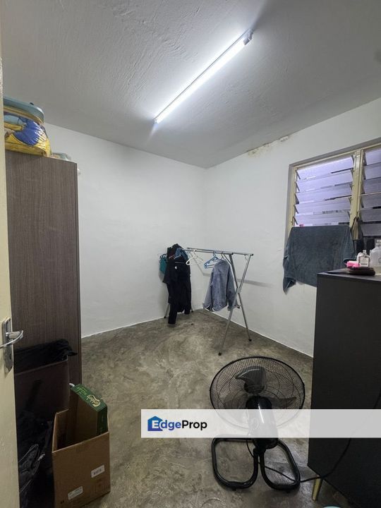【For Sale｜皇后区 Tun Aminah Flat】 难得低楼层 · 投资自住都适合 Blk 51 Tun Aminah Flat（皇后区） Level 1（只需爬1层楼）, Johor, Johor Bahru