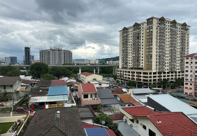 Apartment Taman Castlefield