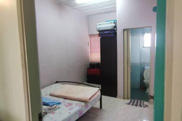 SL 6, Bandar Sungai Long