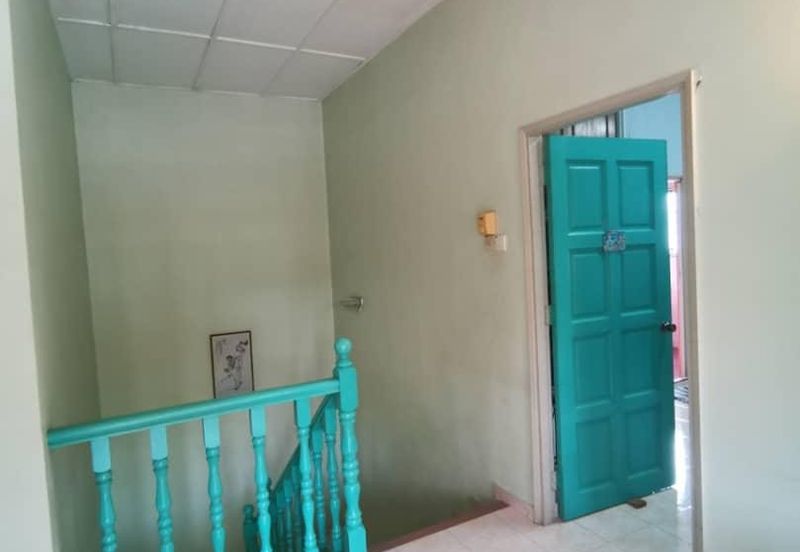 SL 6, Bandar Sungai Long