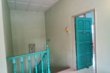 SL 6, Bandar Sungai Long