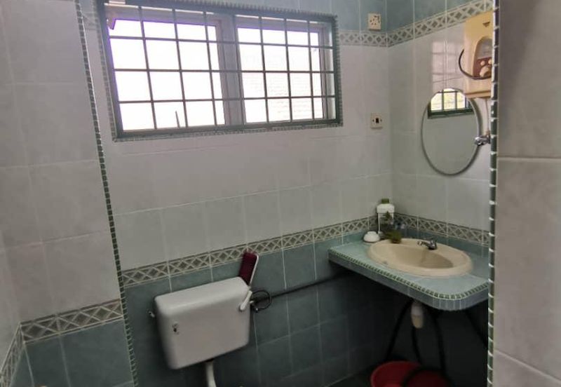 SL 6, Bandar Sungai Long