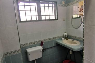 SL 6, Bandar Sungai Long