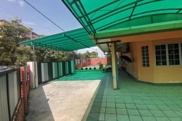 SL 6, Bandar Sungai Long