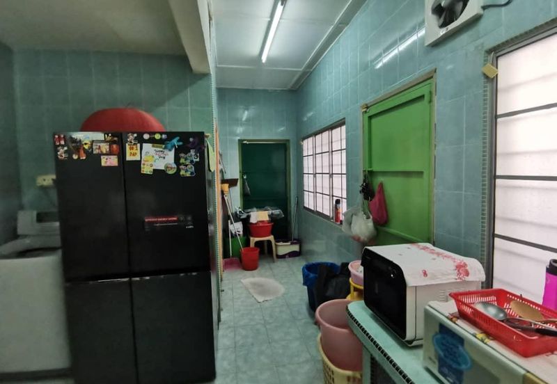 SL 6, Bandar Sungai Long