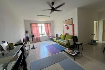 Pangsapuri Bayu Suria (Summerfields Apartments)