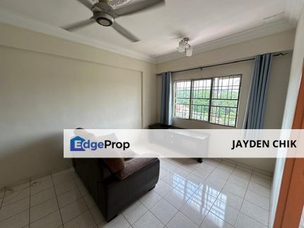 Kantan Court Apartment At Taman Bukit Serdang, Seri Kembangan, Selangor, Seri Kembangan