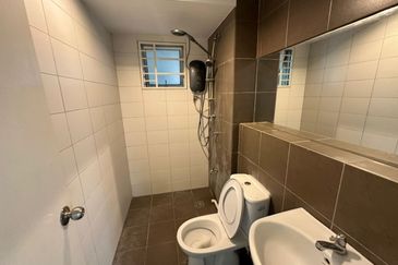 Midfields Condominium