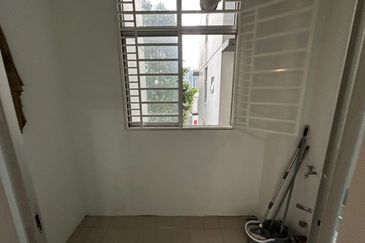 Midfields Condominium