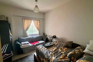 City Garden Palm Villa Condominium