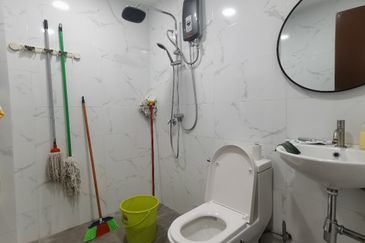 Double Storey House At Sri Petaling