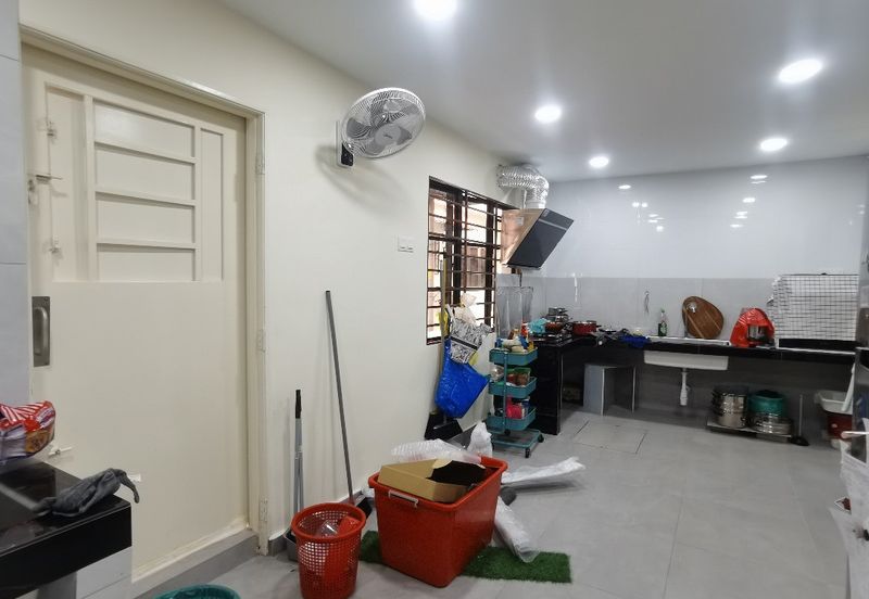 Double Storey House At Sri Petaling